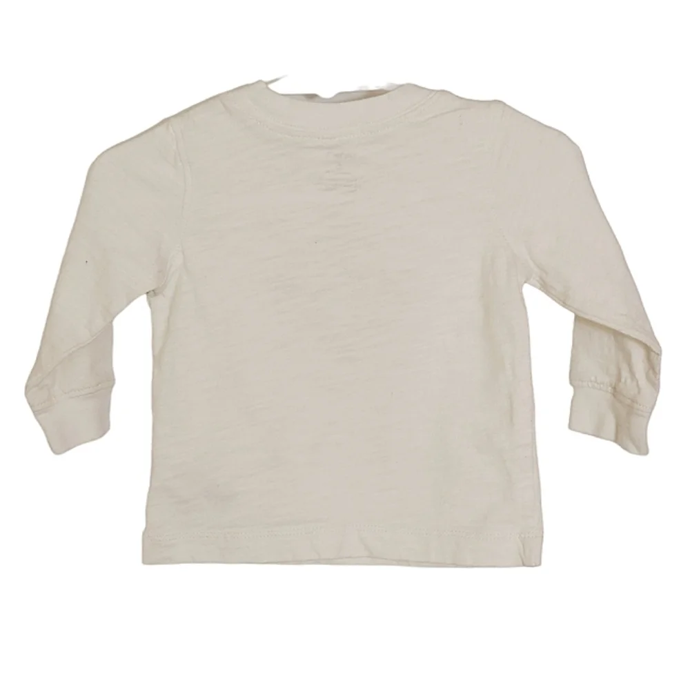 K1084 * Carter's Polar Bear Wearing a Beanie Long Sleeve Tee Off White Size 6M